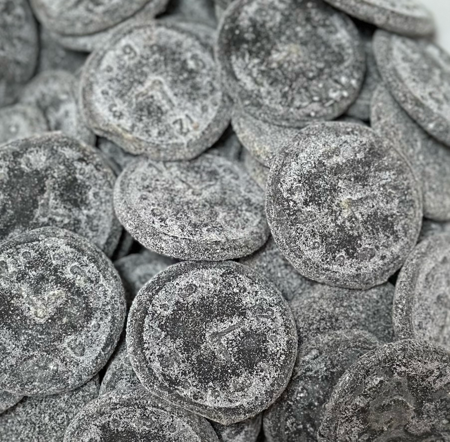 Salta Klockor (XL Salty Licorice Clocks)